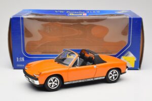 Porsche 914/6 Orange Revell 1:18 08864 Druckguss — Bild 8 von 8