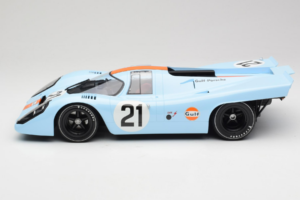 Porsche 917K Gulf #21 P. Rodriguez / L. Kinnunen J.W. Automotive Engineering 24 Hours of Le Mans 1970 Minichamps 1:12 1237066 — Bild 3 von 6
