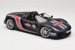 Porsche 918 Spyder Weissach Package Matt Black With Martini Stripes Minichamps 1:18 110062445 Druckguss — Bild 6 von 8