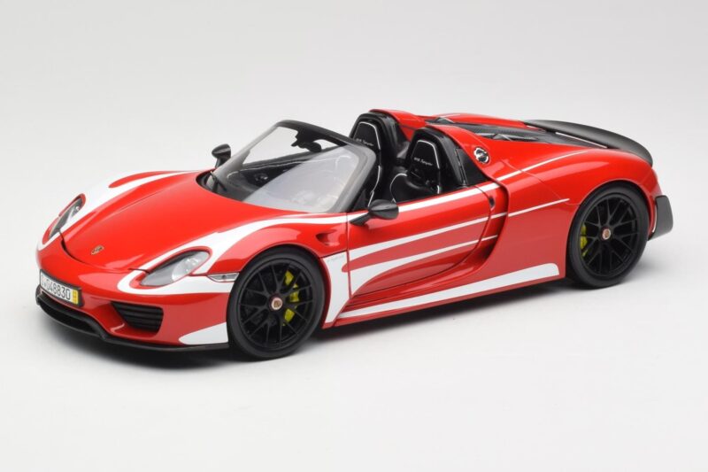 Porsche 918 Spyder Weissach Package Rot & Weiß Streifen Minichamps 1:18 110062442 Druckguss
