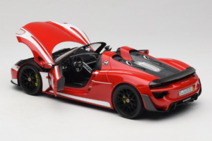 Porsche 918 Spyder Weissach Package Rot Weiß Streifen Minichamps 1:18 110062442-O1 Druckguss — Bild 5 von 8