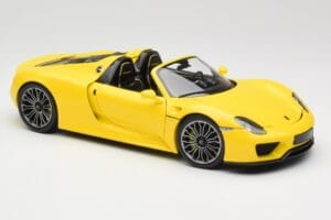 Porsche 918 Spyder Gelb Minichamps 1:18 110062434 Druckguss — Bild 6 von 8