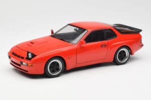Porsche 924 Carrera GT Guards Rot AUTOart 1:18 78003 Druckguss
