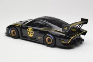 Porsche 935/19 Schwarz mit Goldenen Streifen Minichamps 1:18 155067568 Druckguss — Bild 5 von 6