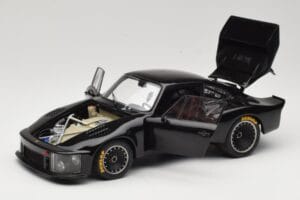 Porsche 935 Turbo Group 5 1976 Exoto 1:18 18101 Druckguss — Bild 2 von 8
