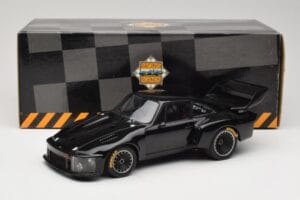 Porsche 935 Turbo Group 5 1976 Exoto 1:18 18101 Druckguss — Bild 8 von 8