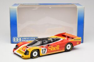 Porsche 962C Group C #17 D. Bell / H-J. Stuck / K. Ludwig 24 Hours of Le Mans 1988 Universal Hobbies 1:18 4704 Druckguss — Bild 8 von 8