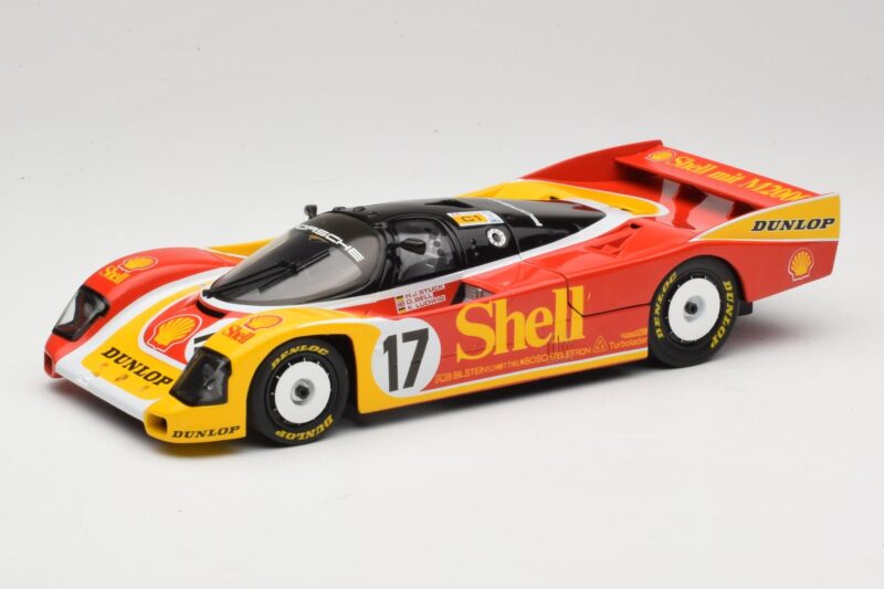Porsche 962C Group C #17 D. Bell / H-J. Stuck / K. Ludwig 24 Hours of Le Mans 1988 Universal Hobbies 1:18 4704 Druckguss