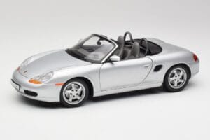 Porsche Boxster 986 Cabriolet Arctic Silber Metallic UT Models 1:18 27852 Druckguss