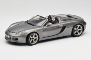 Porsche Carrera GT Grau Metallic Maisto 1:18 36622-R1 Druckguss