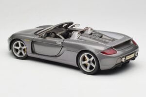 Porsche Carrera GT Grau Metallic Maisto 1:18 36622-R1 Druckguss — Bild 7 von 8