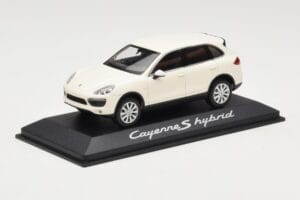 Porsche Cayenne 958 S Hybrid Weiß Minichamps 1:43 WAP0200040B Druckguss — Bild 2 von 4