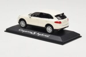 Porsche Cayenne 958 S Hybrid Weiß Minichamps 1:43 WAP0200040B Druckguss — Bild 3 von 4