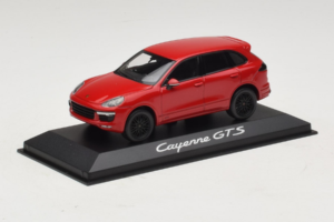 Porsche Cayenne 958 GTS Rot Minichamps 1:43 WAP0200070E Druckguss — Bild 2 von 5
