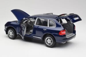 Porsche Cayenne S 9PA Dark Sea Blau Metallic Maisto 1:18 31635 Druckguss — Bild 5 von 8