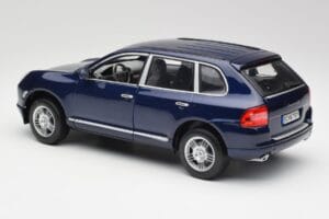 Porsche Cayenne S 9PA Dark Sea Blau Metallic Maisto 1:18 31635 Druckguss — Bild 7 von 8