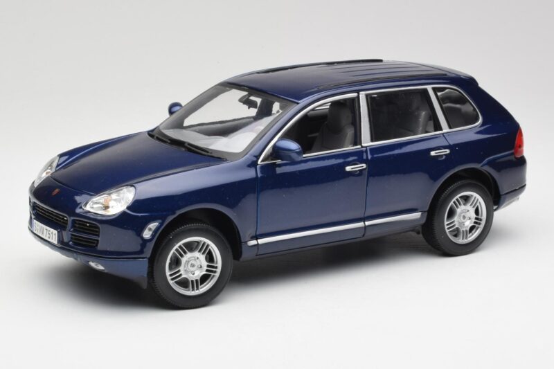 Porsche Cayenne S 9PA Dark Sea Blau Metallic Maisto 1:18 31635 Druckguss
