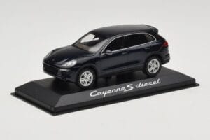 Porsche Cayenne 958 S Diesel Blue Metallic Minichamps 1:43 WAP0200080E Druckguss — Bild 2 von 4
