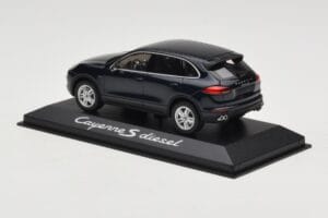 Porsche Cayenne 958 S Diesel Blue Metallic Minichamps 1:43 WAP0200080E Druckguss — Bild 3 von 4