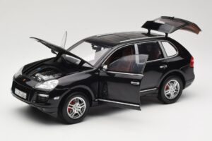 Porsche Cayenne Turbo 957 Schwarz Norev 1:18 WAP02112317 Druckguss — Bild 2 von 8