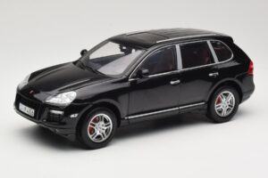 Porsche Cayenne Turbo 957 Schwarz Norev 1:18 WAP02112317 Druckguss