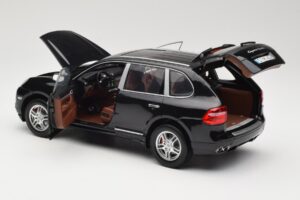 Porsche Cayenne Turbo 957 Schwarz Norev 1:18 WAP02112317 Druckguss — Bild 5 von 8