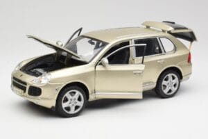 Porsche Cayenne Turbo 955 Beige Maisto 1:18 WAP02100113 Druckguss — Bild 2 von 8