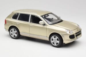Porsche Cayenne Turbo 955 Beige Maisto 1:18 WAP02100113 Druckguss — Bild 6 von 8