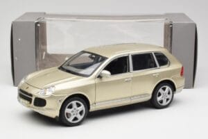 Porsche Cayenne Turbo 955 Beige Maisto 1:18 WAP02100113 Druckguss — Bild 8 von 8