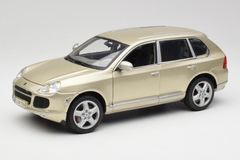 Porsche Cayenne Turbo 955 Beige Maisto 1:18 WAP02100113 Druckguss
