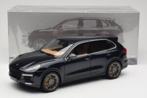 Porsche Cayenne Turbo S 958 Blue Metallic Minichamps 1:18 110064001 Druckguss — Bild 8 von 8