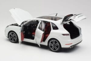 Porsche Cayenne 9YA Turbo Weiß Metallic Minichamps 1:18 155042560 Druckguss — Bild 5 von 8