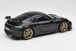 Porsche Cayman GT4 RS 982 Weissach Package Brewster Green Norev 1:18 187250 Druckguss — Bild 3 von 8
