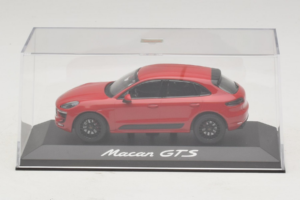 Porsche Macan 95B GTS Rot Minichamps 1:43 WAP0206030G Druckguss — Bild 4 von 5