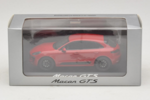 Porsche Macan 95B GTS Rot Minichamps 1:43 WAP0206030G Druckguss — Bild 5 von 5