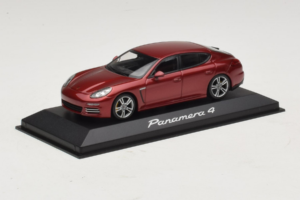 Porsche Panamera 970 4 Red Metallic Minichamps 1:43 WAP0201250E Druckguss — Bild 2 von 5