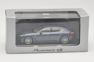Porsche Panamera 970 4 Blau Metallic Minichamps 1:43 400068220 Druckguss — Bild 4 von 4