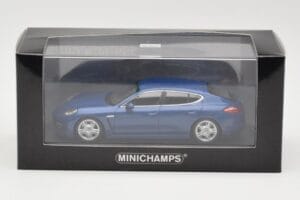 Porsche Panamera 970 4S Blue Metallic Minichamps 1:43 WAP0200419 Druckguss — Bild 3 von 3