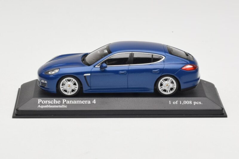 Porsche Panamera 970 4S Blue Metallic Minichamps 1:43 Porsche Panamera 970 4S Blue Metallic Minichamps 1:43 WAP0200419 Druckguss