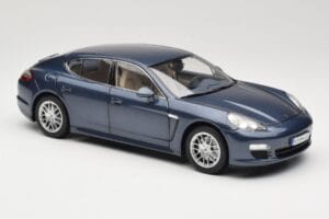 Porsche Panamera 970 S Blau Minichamps 1:18 WAP02100119 Druckguss — Bild 6 von 8