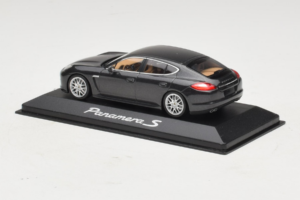 Porsche Panamera 970 S Grey Metallic Minichamps 1:43 WAP02000219 Druckguss — Bild 3 von 4