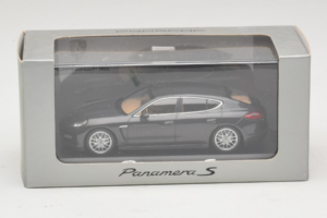 Porsche Panamera 970 S Grey Metallic Minichamps 1:43 WAP02000219 Druckguss — Bild 4 von 4