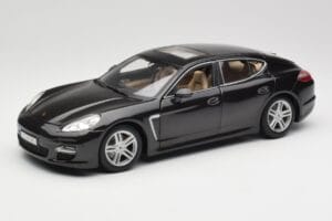 Porsche Panamera Turbo 970 Schwarz Maisto 1:18 36197 Druckguss