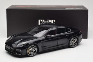 Porsche Panamera 971 Turbo S Blau Metallic Minichamps 1:18 113061075 Druckguss — Bild 8 von 8