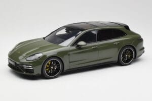 Porsche Panamera Turbo S 971 Sport Turismo Grün GT Spirit 1:18 GT447 Resin
