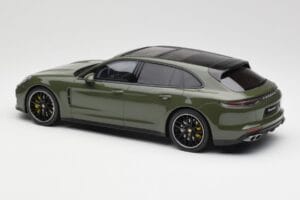 Porsche Panamera Turbo S 971 Sport Turismo Grün GT Spirit 1:18 GT447 Resin — Bild 5 von 6