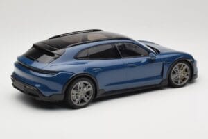 Porsche Taycan J1 Turbo S Cross Turismo Blau Minichamps 1:18 155069301 Druckguss — Bild 2 von 6