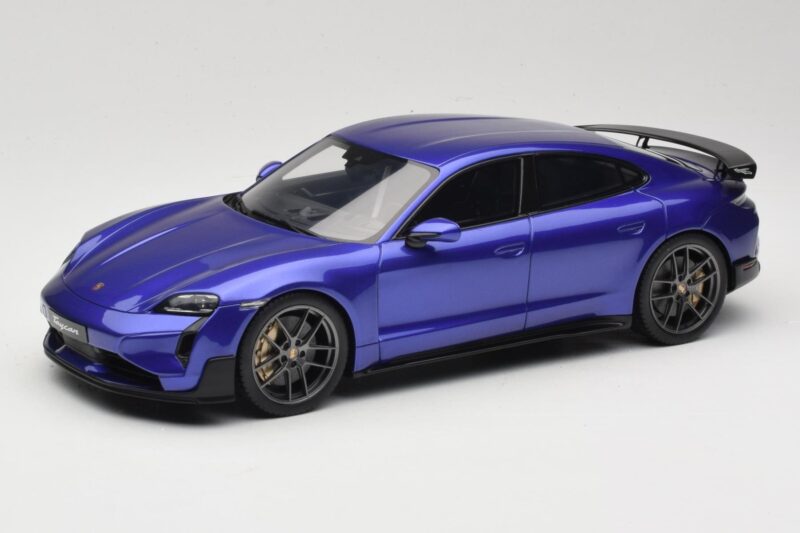 Porsche Taycan J1 Turbo GT Purple Sky Metallic GT Spirit 1:18 GT520 Resin