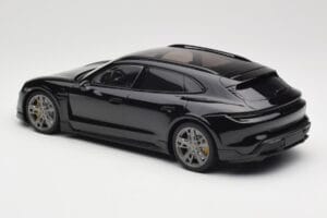 Porsche Taycan J1 Turbo S Cross Turismo Schwarz Minichamps 1:18 155069300 Druckguss — Bild 5 von 6