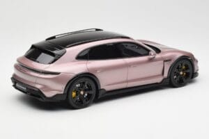 Porsche Taycan Turbo S Cross Turismo Metallic Pink GT Spirit 1:18 GT440 Resin — Bild 2 von 6